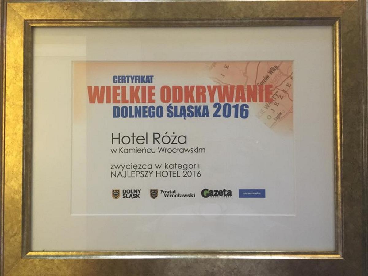 Hotel Roza Kamieniec Wroclawski Exterior foto